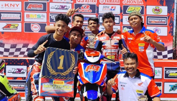 Pebalap Honda Indako Kembali Cetak Prestasi Kejurnas Motoprix Riau 2025