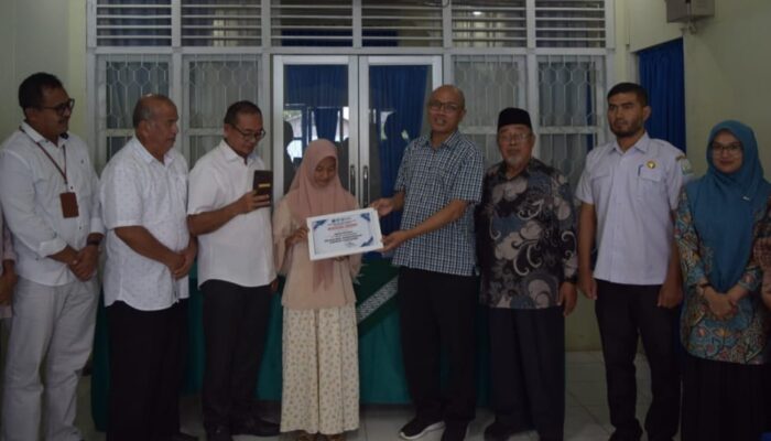 UMMAH Berikan Beasiswa Hingga Sarjana Kepada Naila Balqis Korban Kebakaran