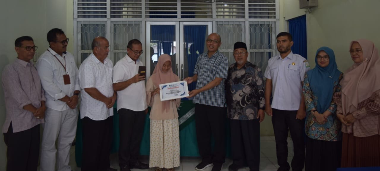 UMMAH Berikan Beasiswa Hingga Sarjana Kepada Naila Balqis Korban Kebakaran