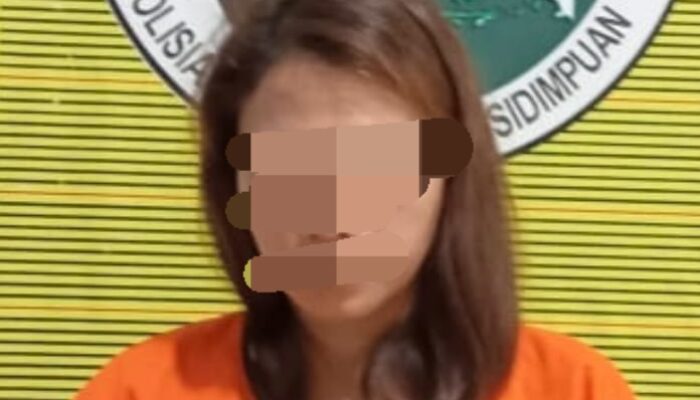 Wanita Pirang Di Kampung Jawa Sidimpuan Ditangkap Karena Sabu