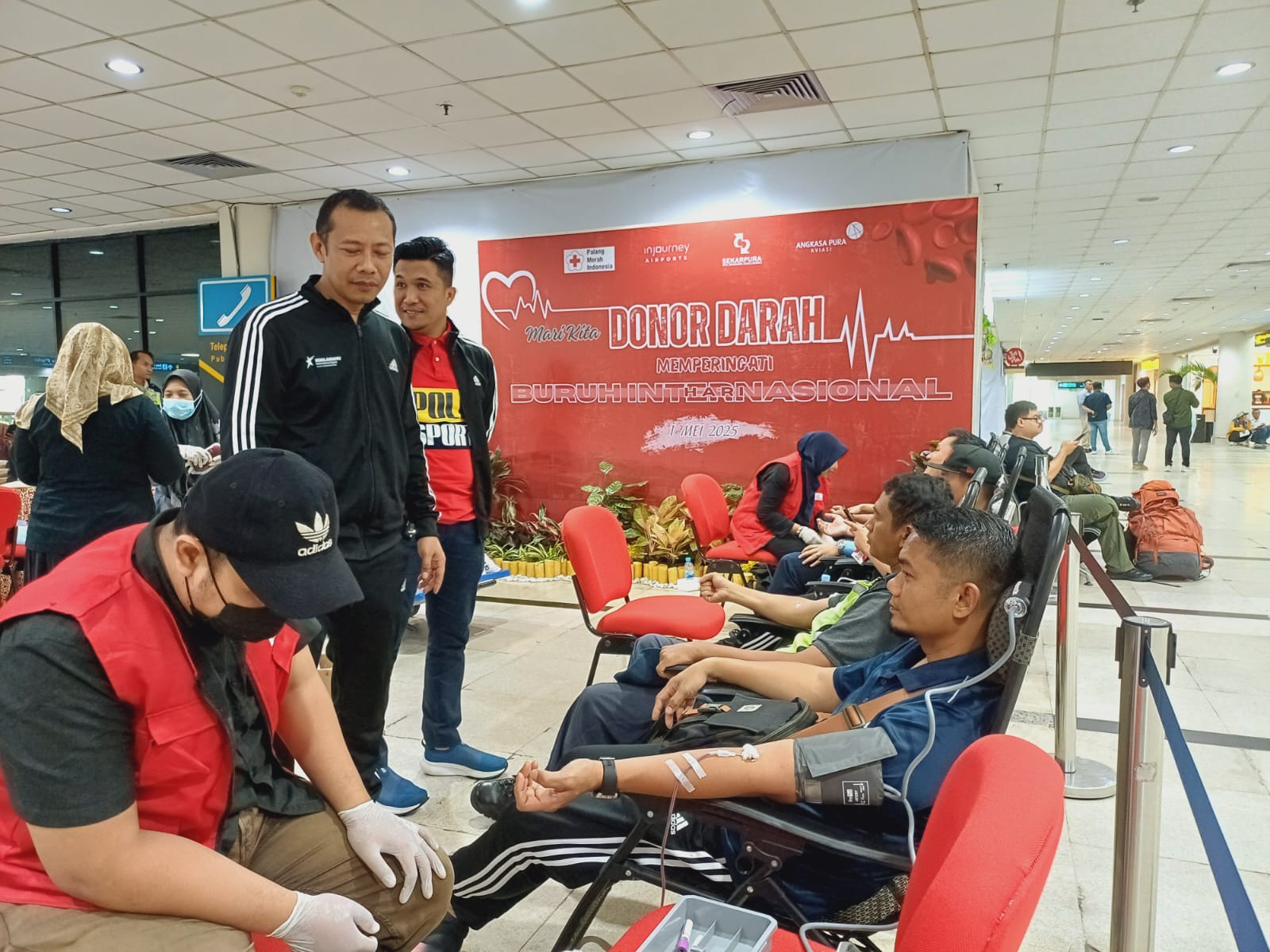 Sambut May Day, DPC Sekarpura Kualanamu Gelar Donor Darah