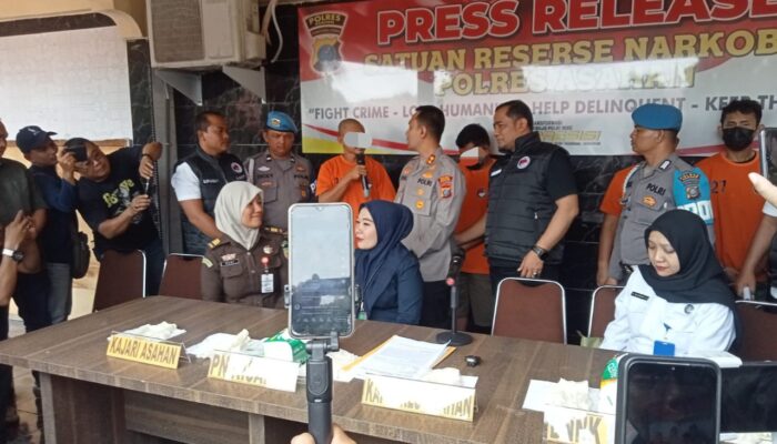 992 Gram Kokain Gagal Edar