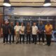 Bupati Aceh Utara, H.Ismail A.Jalil bersama Ketua DPRK Arafat Ali dan Para Wakil Ketua serta Sekwan foto bersama dengan Men-Ekraf, T.Riefki Harsya dan Stafsus Men-Ekraf, Riyan Firmansyah, BBA, M.Com (Riyan Syaf) di Mini Hall Lantai-33 Kementerian Ekraf, Jakarta, Rabu (30/4) malam. Waspada/Ist