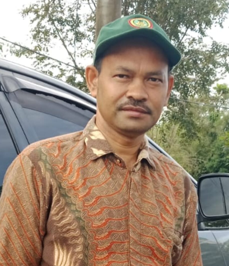 Revitalisasi Kurikulum Hukum Islam Untuk Generasi Berakhlak Revitalisasi Kurikulum Hukum Islam Untuk Generasi Berakhlak