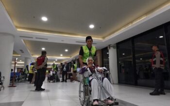 Kloter 1 Jemaah Haji Embarkasi Batam Bertolak Ke Tanah Suci