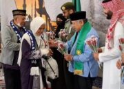 Senyum Haru Warnai Ketibaan Kloter Pertama Jemaah Haji Indonesia Di Madinah