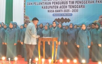 Bupati Salim Fakhry Kukuhkan Ketua TP PKK Agara Hj Nurjanah Pasaribu SE
