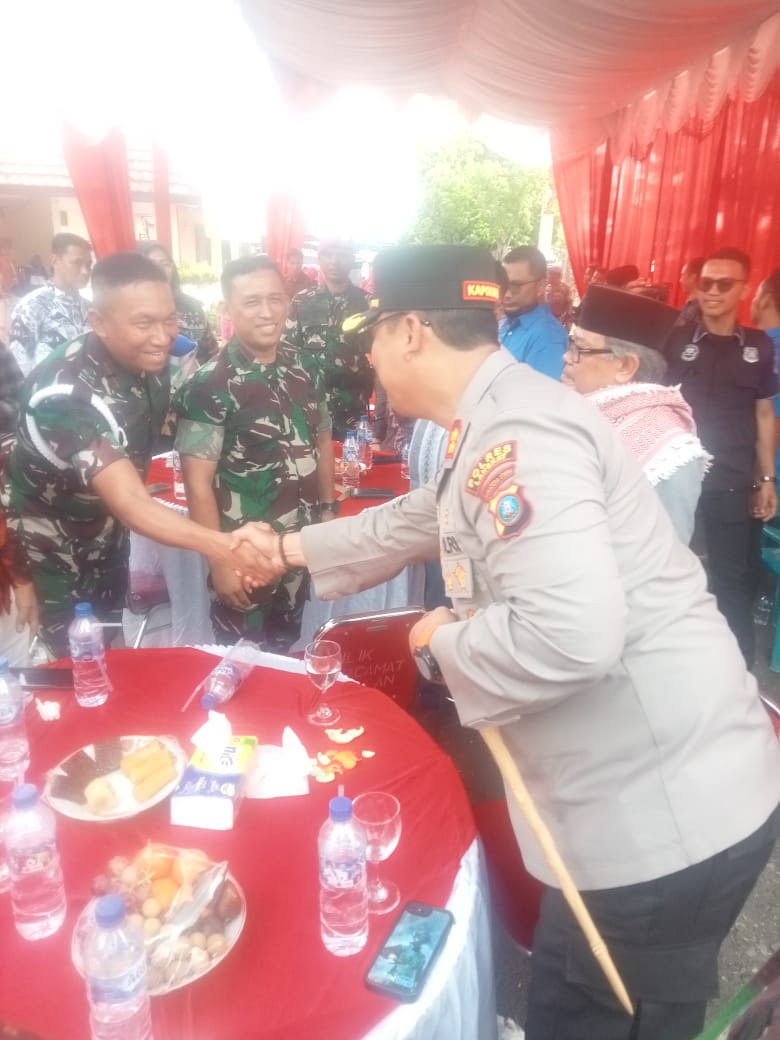 AKBP David Ajak Masyarakat Bergandengan Tangan Ciptakan Situasi Aman KAPOLRES Langkat AKBP David Triyo Prasojo, SH, SIK, M,SI kunker sekaligus silaturahmi dengan stakeholder di P. Brandan.Waspada/Asrirrais