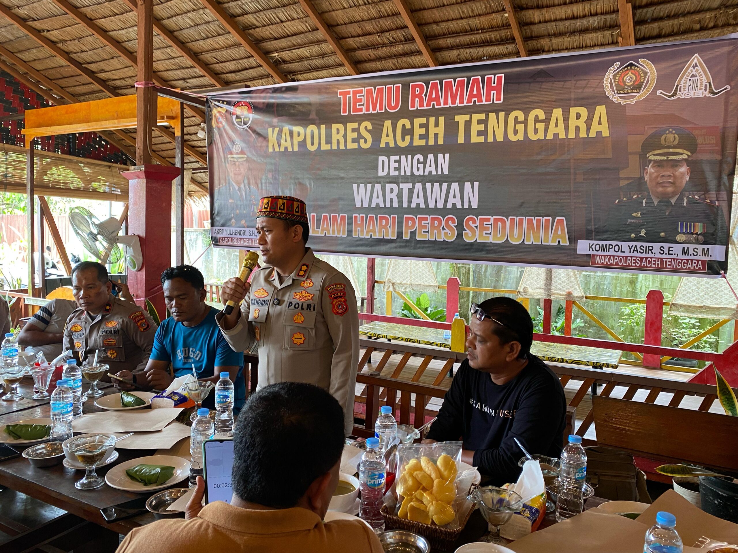 Silaturahmi Kapolres Agara Dan Wartawan Peringati Momen Hari Kebebasan Pers Silaturahmi Kapolres Agara Dan Wartawan Peringati Momen Hari Kebebasan Pers