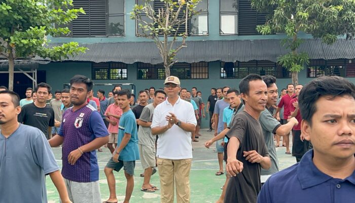 Lapas Labuhanruku Berikan Arahan Dan Motivasi WBP Lapas Labuhanruku Berikan Arahan Dan Motivasi WBP