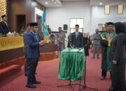 PAW Anggota DPRK Wabup Lantik Dan Ambil Sumpah Rauzatul Jannah