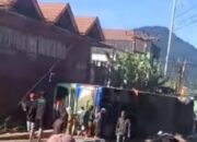 Bus ALS Trayek Medan-Bekasi Terguling, 12 Tewas Di Padang Panjang