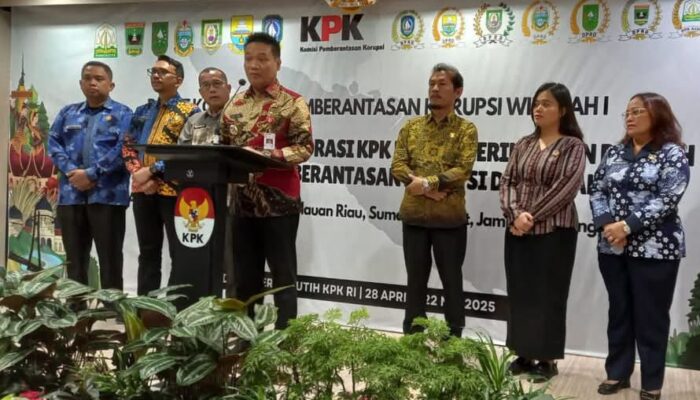 Pemkab Humbahas Dan DPRD Berkomitmen Berantas Korupsi