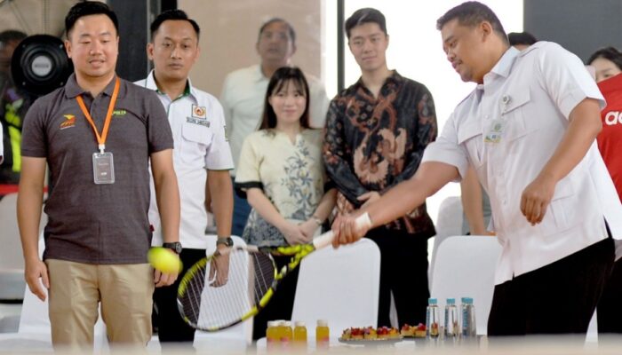 Gubsu Buka Tenis Tidar Open, Ketum KONI Medan Semangati Peserta
