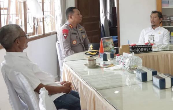 Kapolres Humbahas Silaturahmi Ke DPRD