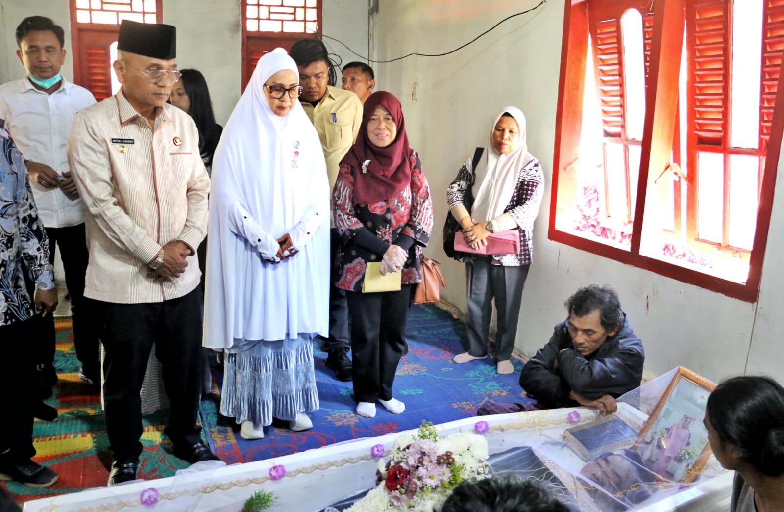 Bupati Simalungun Kunjungi Rumah Duka Korban Kecelakaan ALS