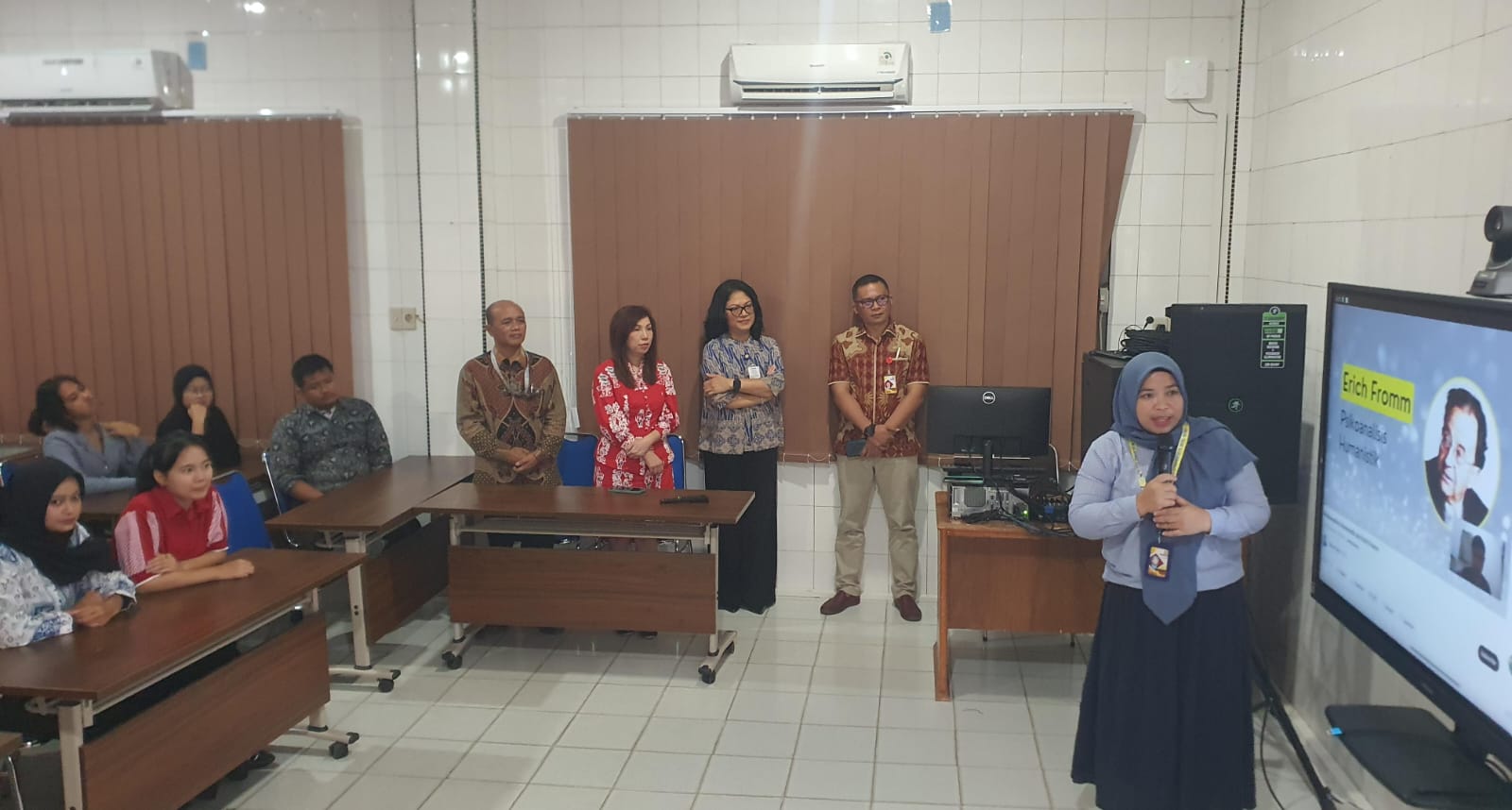 Smart Classroom Tingkatkan Keunggulan Mahasiswa USM Indonesia