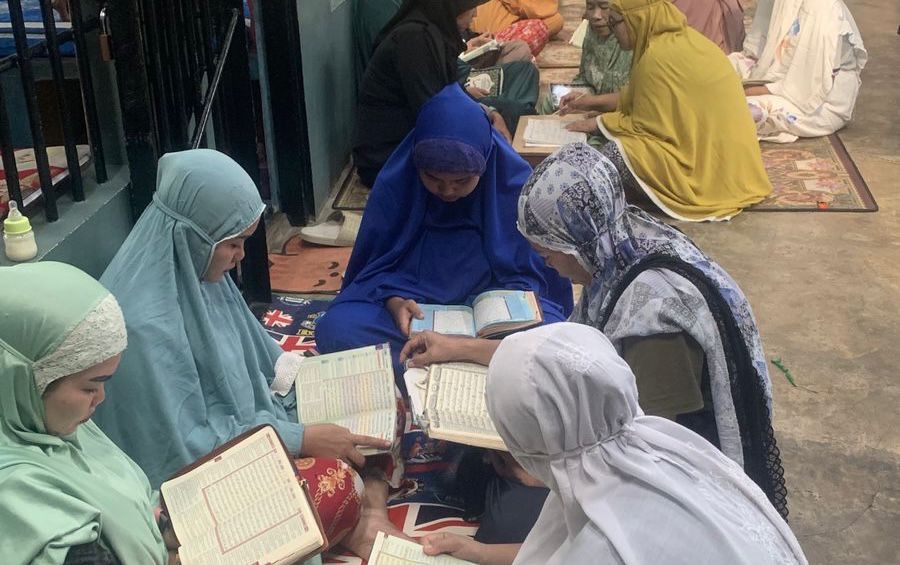Warga Binaan Wanita Belajar Baca Al-Qur’an, Kalapas Labuhanruku Tegaskan Komitmen