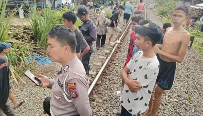 Balita 2 Tahun Di Perbaungan Tewas Disambar Kereta Api