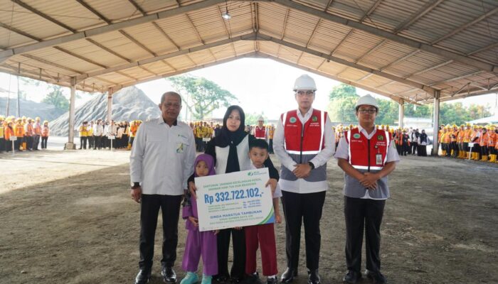 Pimpin Apel Pertama dengan Seluruh Jajaran Dinas SDABMBK, Ini Pesan Penting Rico Waas