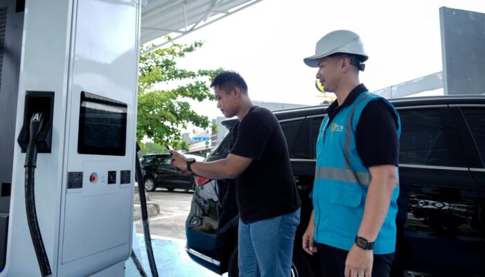 PLN UID Sumut Catat Transaksi SPKLU Naik Hingga 136% Saat Libur Waisak