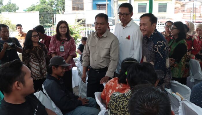 20 Penyandang Disabilitas Di Sergai Terima Kaki Palsu