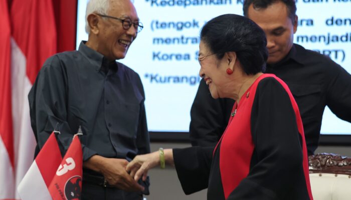 Megawati, Prananda Dan Puan Tiba di Sekolah Partai PDI Perjuangan