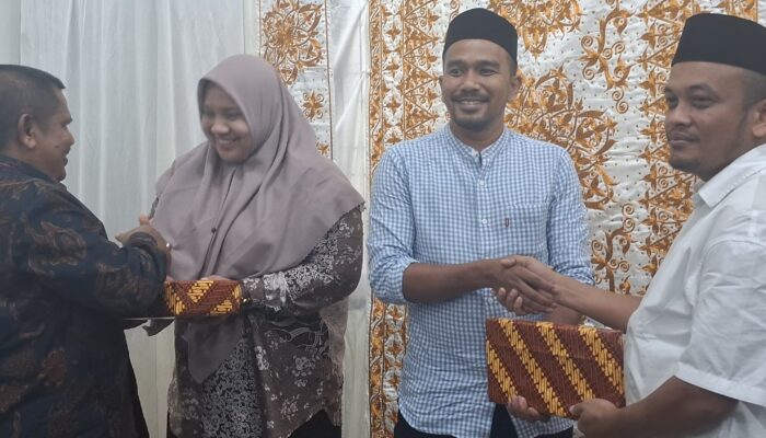 Berangkat Haji, Angota DPRK Dipeusijuk