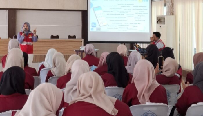 PLN UP3 Padangsidimpuan Ajak Mahasiswa Melek Digital