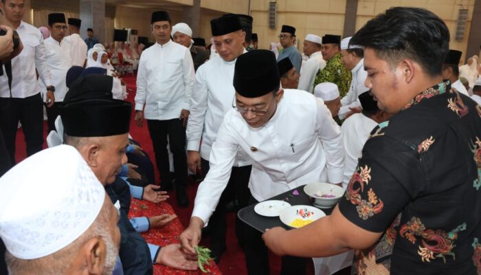 Bupati Tapsel Tepung Tawari 174 Calhaj Kloter 20