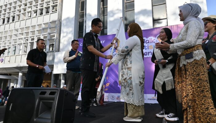 Wali Kota Medan Berikan Dukungan Di Fun Walk AURA Indonesia