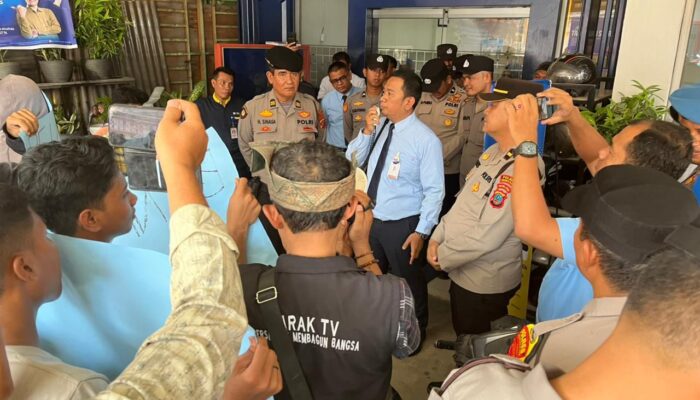 Bank Sumut Cabang Kotapinang Didemo Terkait Pelayanan
