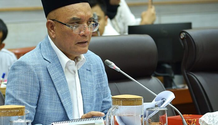 Komisi VIII DPR Minta Penjelasan Kemensos Terkait Program Sekolah Rakyat