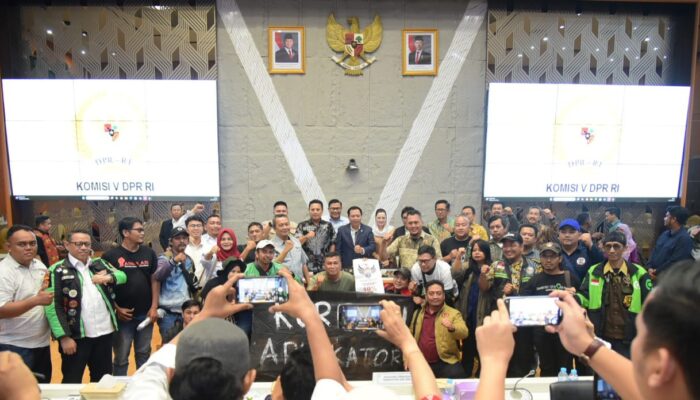 Untuk UU Transportasi Online Mekanisme Pansus DPR Dinilai Lebih Tepat