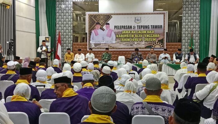 Wabup Lepas Keberangkatan 119 Calhaj Aceh Tenggara