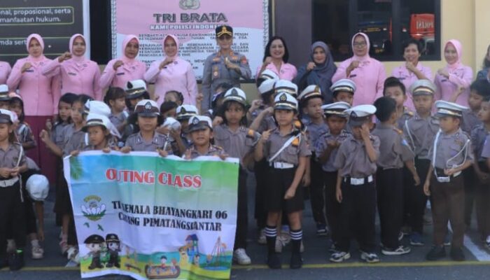 Kapolres P.Siantar Terima Kunjungan TK Kemala Bhayangkari 06