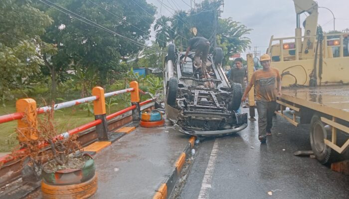 Pengendara Sepeda Motor Tewas Lakalantas Dengan Mobil Di Jalinsum