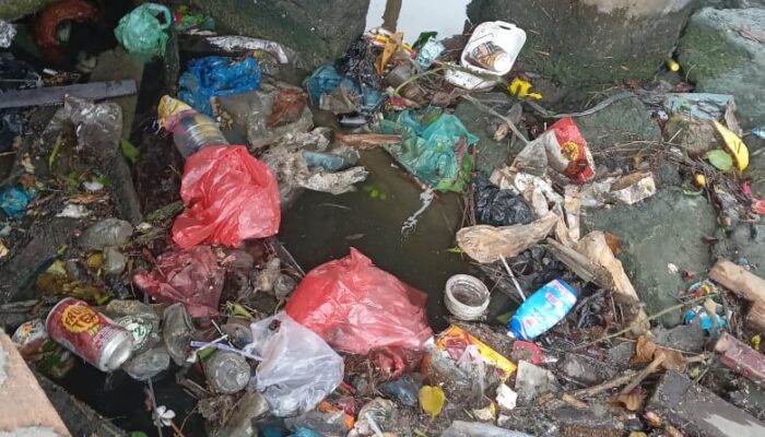 Pasang Dalam, Sisakan Sampah Berserakan Di Batubara