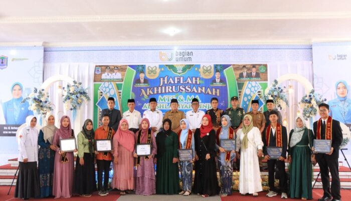 Wisuda Dan Perpisahan MTS & MA Al-Ishlahiyah Binjai: Siapkan Generasi Cerdas Di Era Globalisasi