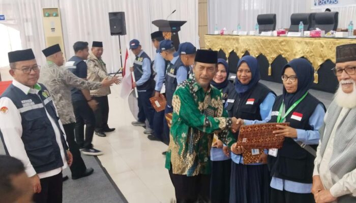 Waled Nu Hadiri Pelepasan Jemaah Haji Asal Bireuen Dan Aceh Utara