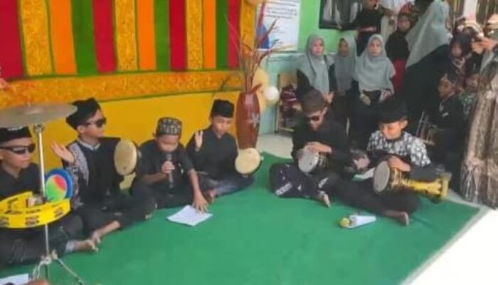 SD Negeri Sungai Pauh Gelar Pentas Seni Perpisahan Siswa Kelas VI