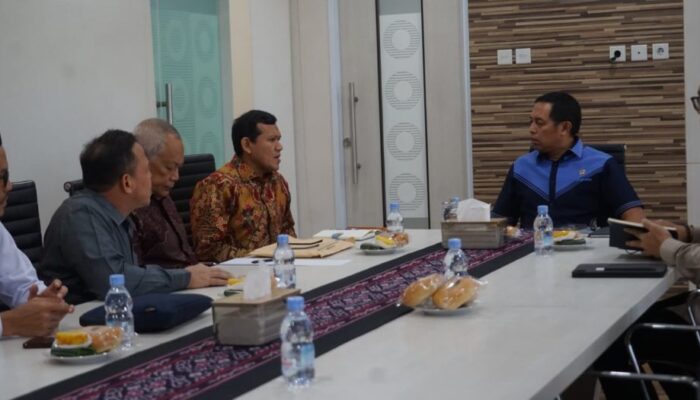 Bertemu Kepala Kantor Komunikasi Kepresidenan, Wagub Aceh Dorong Percepatan Revisi UUPA