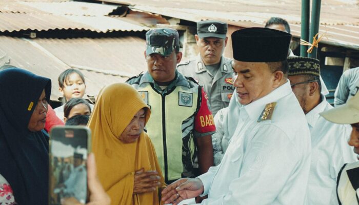 Pemkab Agara Bantu Korban Kebakaran Di Desa Ngkeran