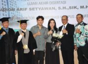 Kombes Pol Gidion Arif Setyawan Raih Doktor Di Universitas Brawijaya
