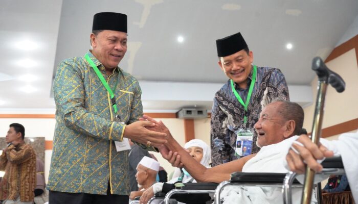 Dua Calhaj Kloter 23 Tunda Ke Tanah Suci