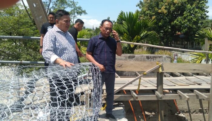 Bupati Agara Tegur Rekanan Rehab Oprit Jembatan Natam 