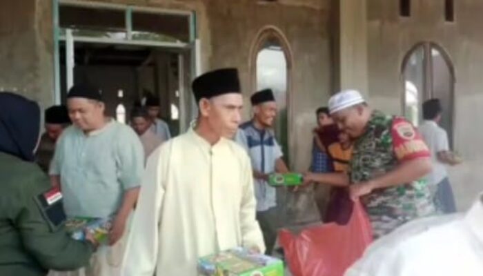 Jumat Berkah Ke-85 Dengan Jamaah Masjid Baiturrohman Desa Mompang