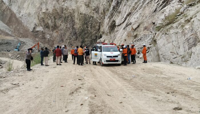Korban Galian Tambang Gunung Kuda Jadi 17 Orang Meninggal