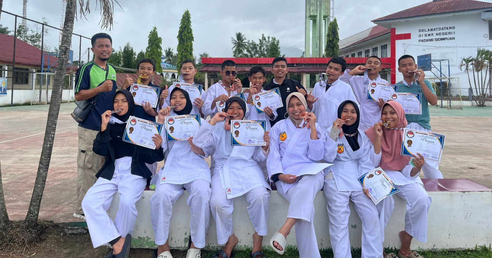 Membanggakan, Santri Darul Mursyid Tunjukkan Taring Di Kejuaraan Karate Antar Dojo Se-Sumut 2025