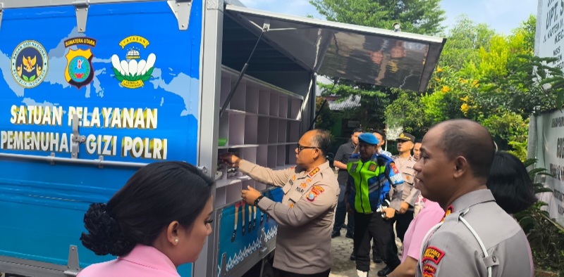Dukung Penuh Program MBG, Kombes Gidion Resmikan SPPG YKB Polrestabes Medan Dukung Penuh Program MBG, Kombes Gidion Resmikan SPPG YKB Polrestabes Medan